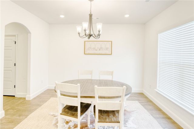 2370 Cameo Lane, Bentonville, AR 72712