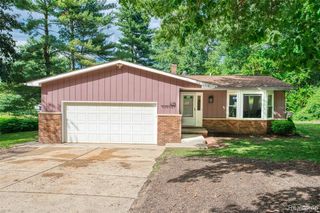 423 Sunset, White Lake, MI 48383