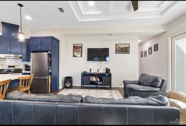 1604 E Mayhem Drive, Edinburg, TX 78542