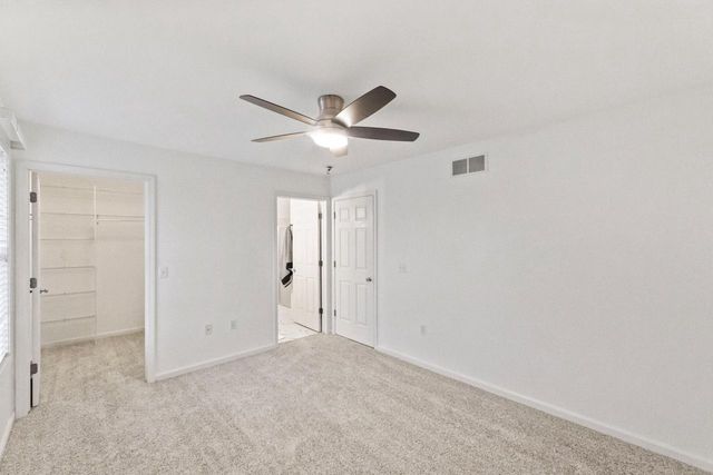 208 E Reservoir AVENUE, Milwaukee, WI 53212