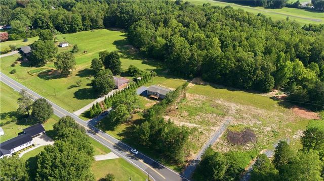 3929 Piney Mountain Road, Walnut Cove, NC 27052
