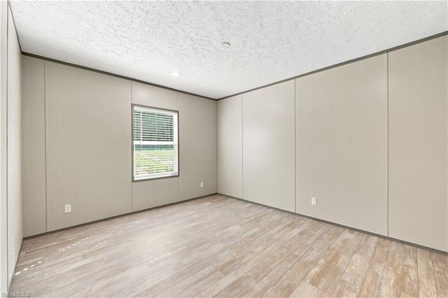 3929 Piney Mountain Road, Walnut Cove, NC 27052