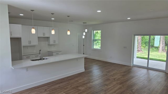 5005 Eifel LN, Labelle, FL 33935