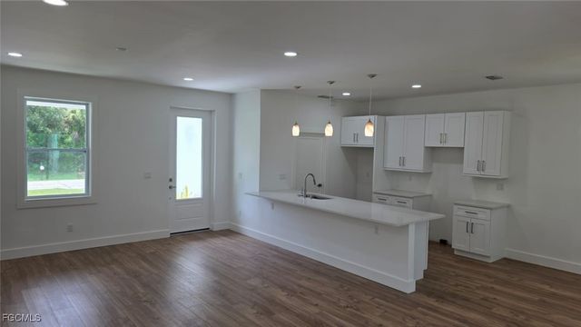 5005 Eifel LN, Labelle, FL 33935