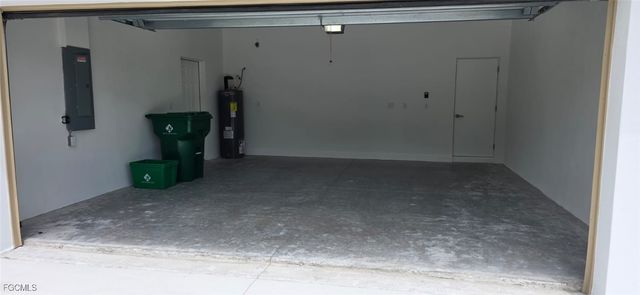 5005 Eifel LN, Labelle, FL 33935