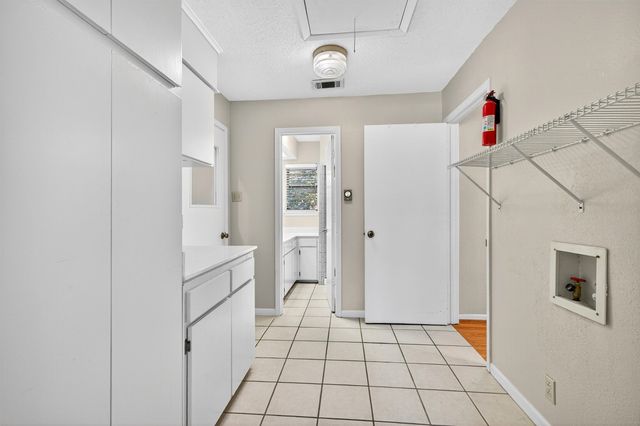 600 Ambassador Street, Denison, TX 75020