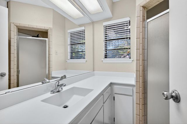 600 Ambassador Street, Denison, TX 75020