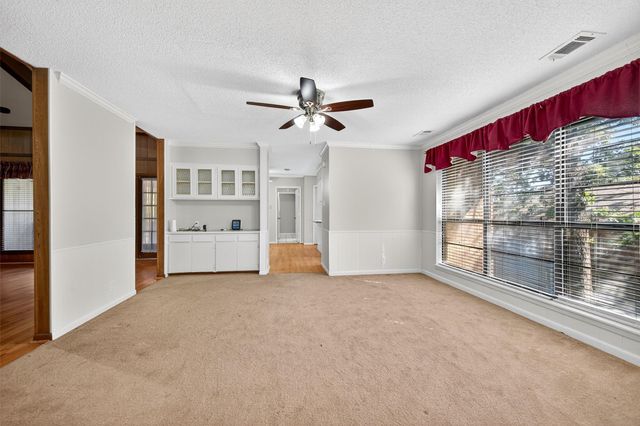 600 Ambassador Street, Denison, TX 75020