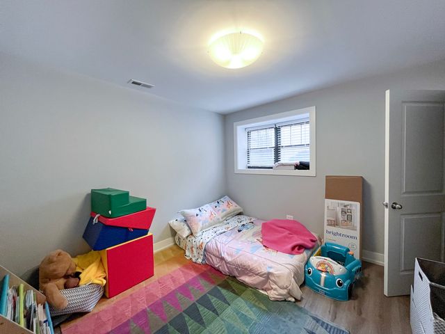 1750 W Summerdale Avenue 1, Chicago, IL 60640