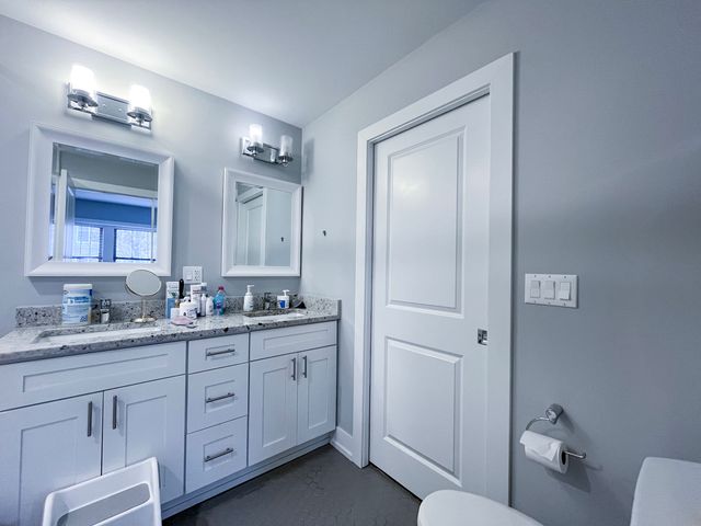 1750 W Summerdale Avenue 1, Chicago, IL 60640