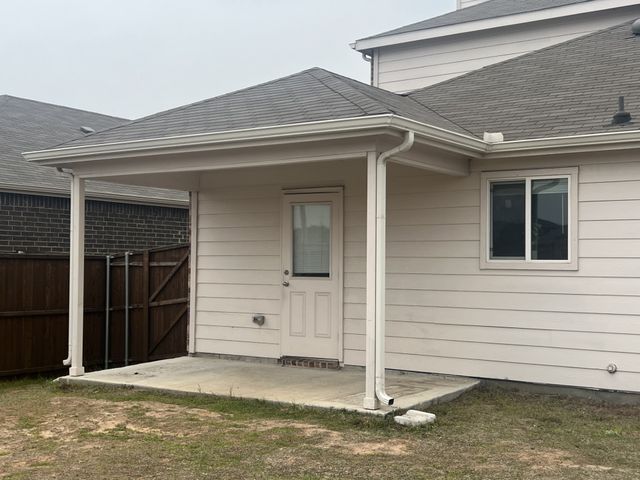 1228 Waggoner Drive, Aubrey, TX 76227