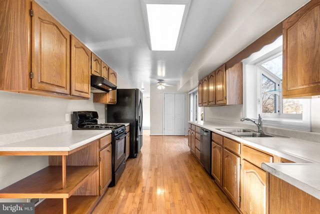 6219 THORNWOOD DR, Alexandria, VA 22310