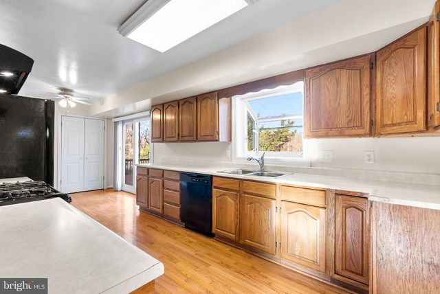 6219 THORNWOOD DR, Alexandria, VA 22310