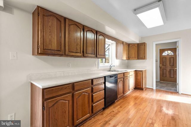 6219 THORNWOOD DR, Alexandria, VA 22310