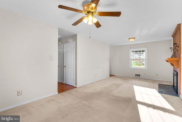 6219 THORNWOOD DR, Alexandria, VA 22310