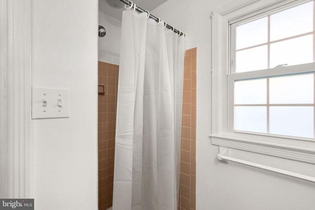 6219 THORNWOOD DR, Alexandria, VA 22310