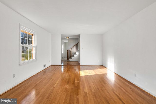 6219 THORNWOOD DR, Alexandria, VA 22310