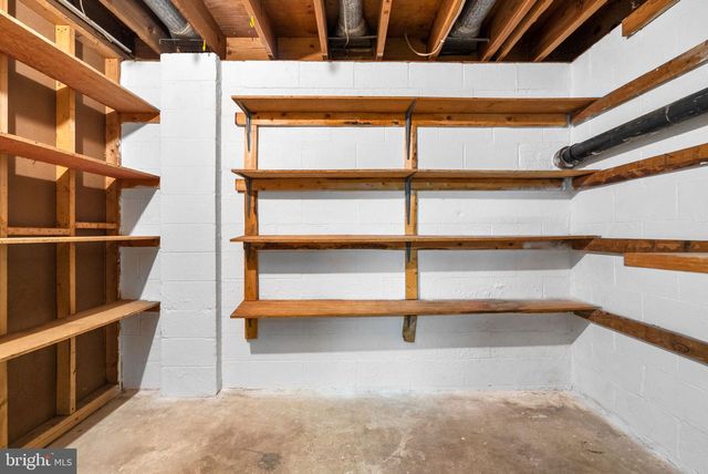 6219 THORNWOOD DR, Alexandria, VA 22310