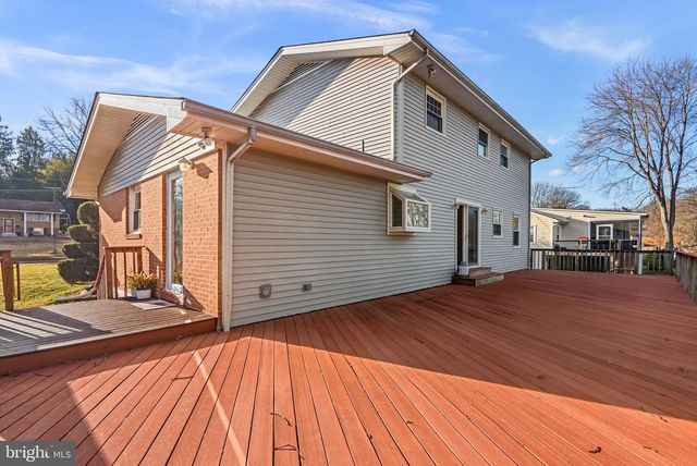 6219 THORNWOOD DR, Alexandria, VA 22310