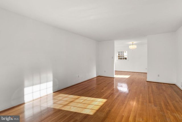 6219 THORNWOOD DR, Alexandria, VA 22310