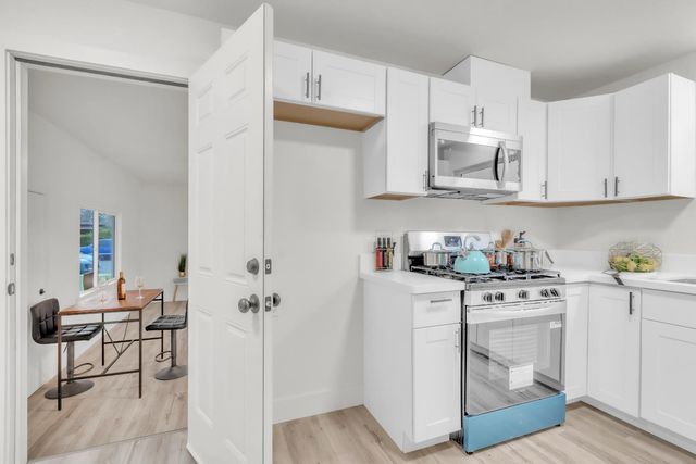 830 Flower St, Turlock, CA 95380