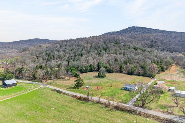 901 Sugar Valley Road, Albany, KY 42602