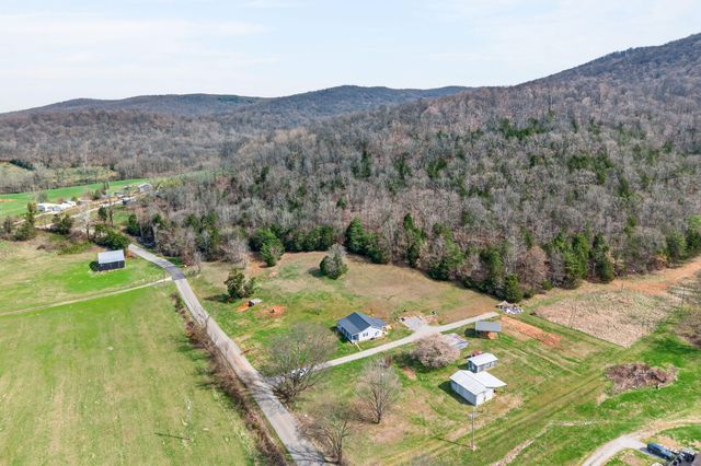 901 Sugar Valley Road, Albany, KY 42602