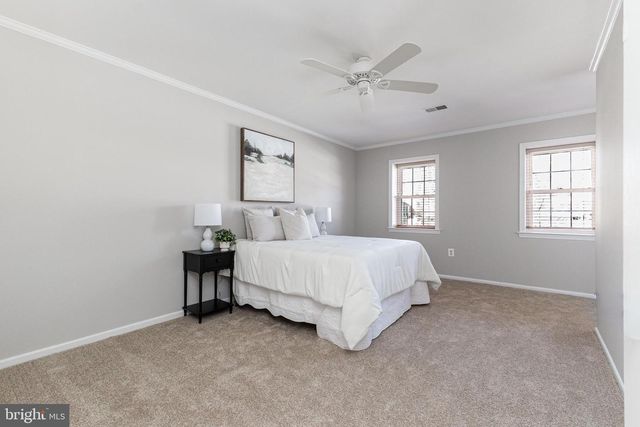 1427 ADMIRAL DR, Woodbridge, VA 22192