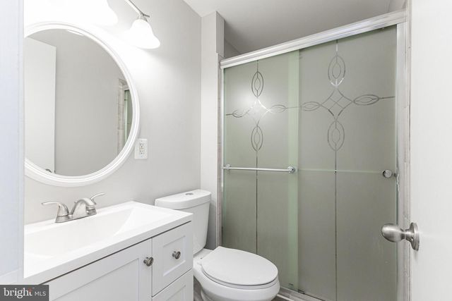 1427 ADMIRAL DR, Woodbridge, VA 22192