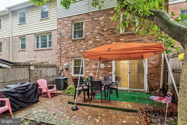 1427 ADMIRAL DR, Woodbridge, VA 22192