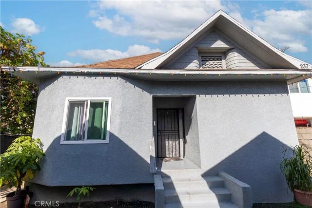 237 W 46th, Los Angeles, CA 90037