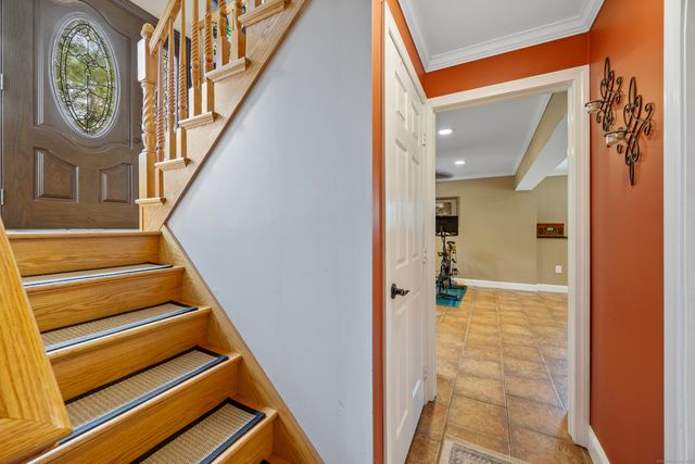 199 Aston Lane, Middletown, CT 06457