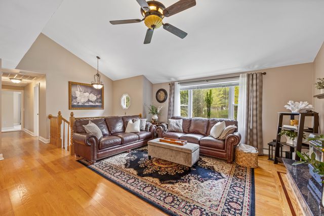 199 Aston Lane, Middletown, CT 06457