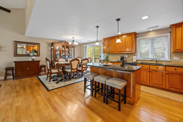 199 Aston Lane, Middletown, CT 06457