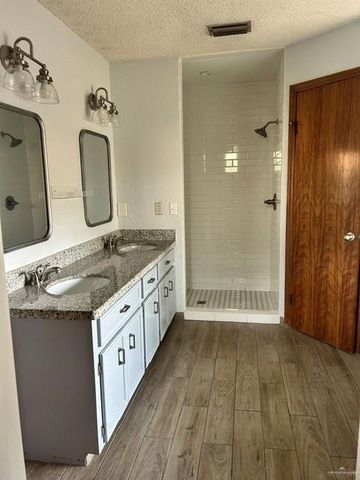 101 E Wisteria Avenue, Mcallen, TX 78504