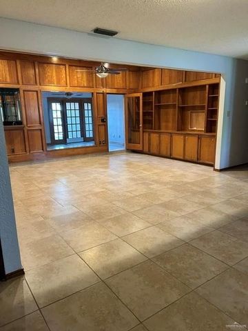 101 E Wisteria Avenue, Mcallen, TX 78504