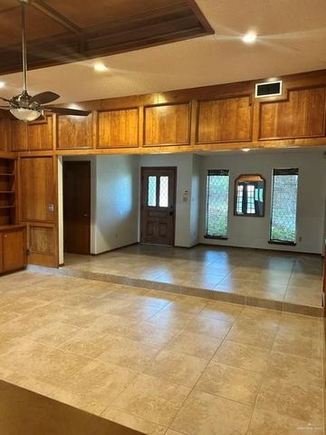 101 E Wisteria Avenue, Mcallen, TX 78504