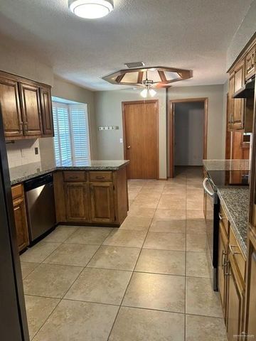 101 E Wisteria Avenue, Mcallen, TX 78504