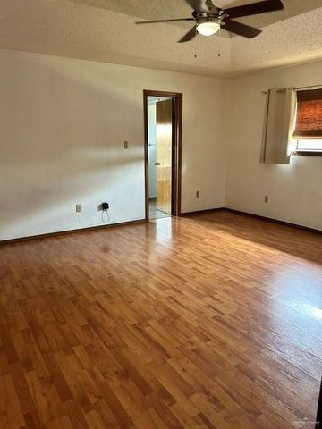 101 E Wisteria Avenue, Mcallen, TX 78504