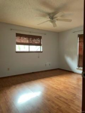 101 E Wisteria Avenue, Mcallen, TX 78504