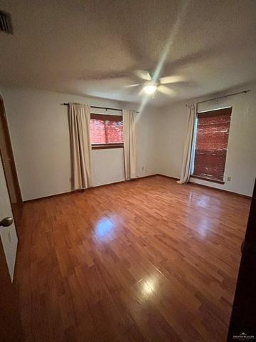 101 E Wisteria Avenue, Mcallen, TX 78504
