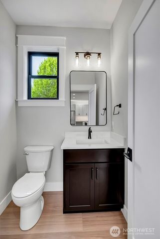 8173 Silva Ave SE, Snoqualmie, WA 98065