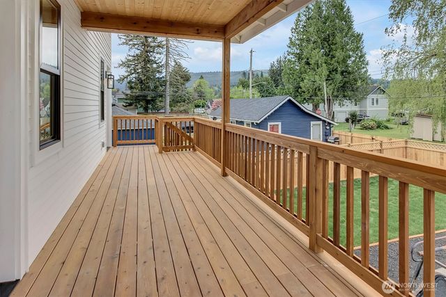 8173 Silva Ave SE, Snoqualmie, WA 98065