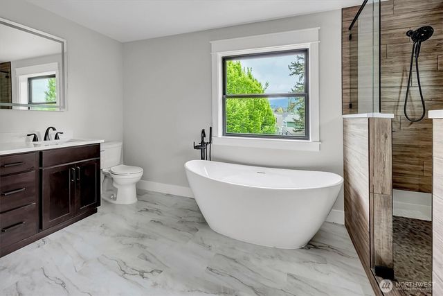 8173 Silva Ave SE, Snoqualmie, WA 98065