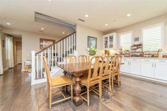 220 Barnes Road, Tustin, CA 92782