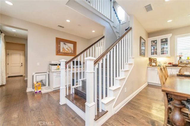 220 Barnes Road, Tustin, CA 92782