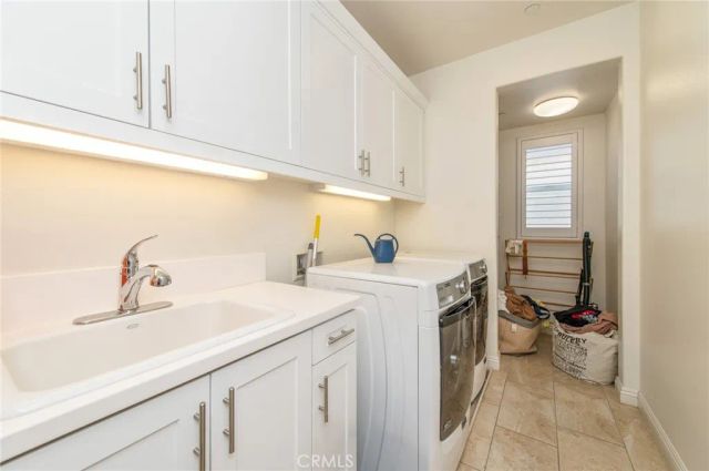 220 Barnes Road, Tustin, CA 92782