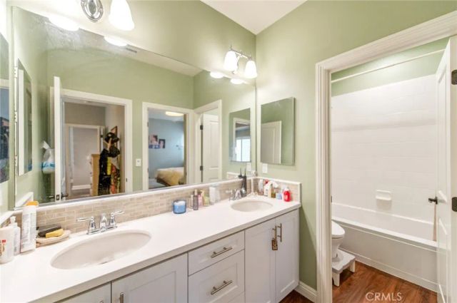 220 Barnes Road, Tustin, CA 92782