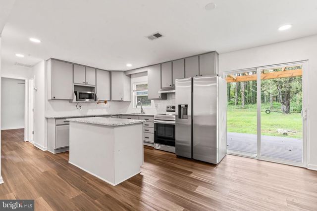 16731 TAYLORS LANDING RD, Sharpsburg, MD 21782