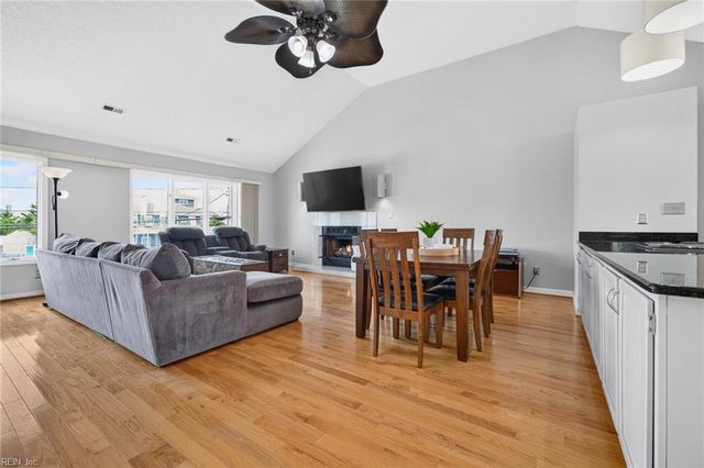 2581 Sandpiper RD, Virginia Beach, VA 23456